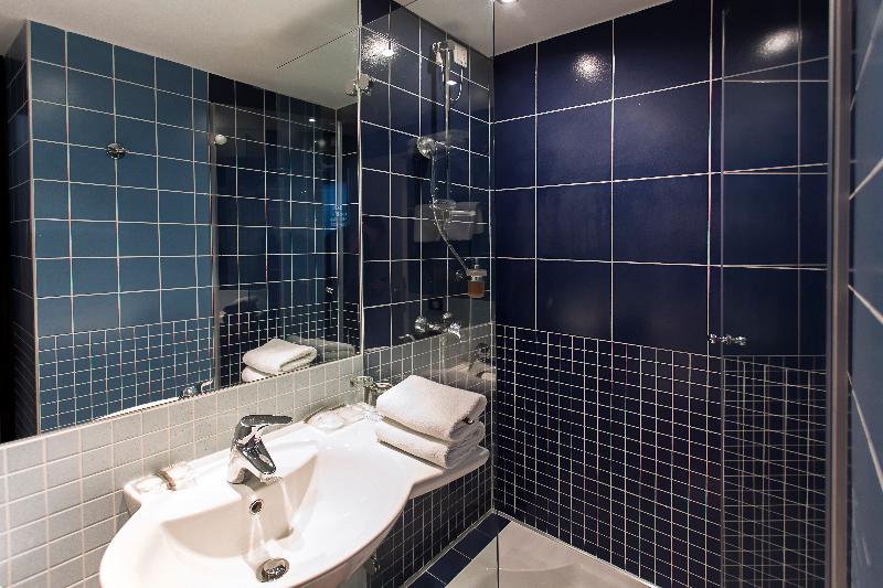 غرفة كومفورت, Ilirija