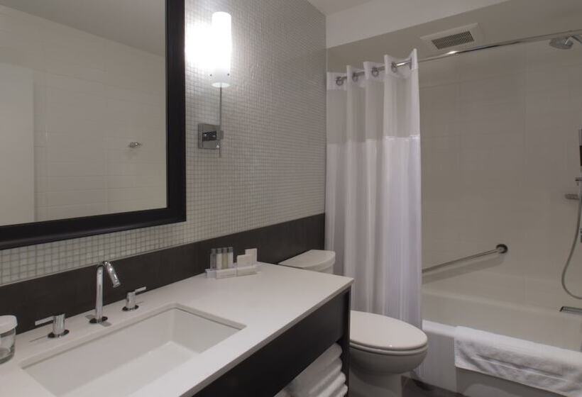 اتاق استاندارد با 2 تخت دوبل, Manoir Victoria