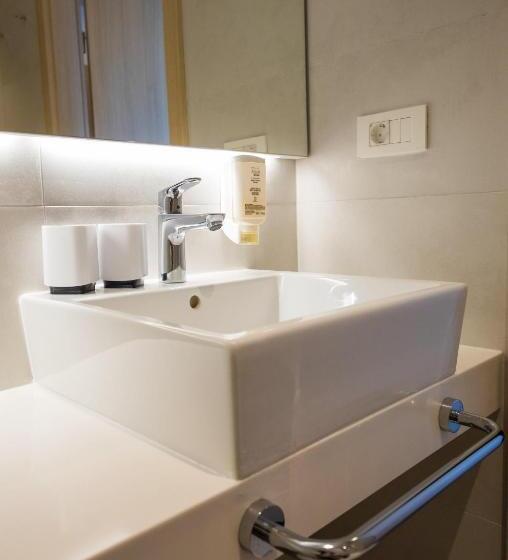 オーシャンビューのプレミアムルーム。, Osmine