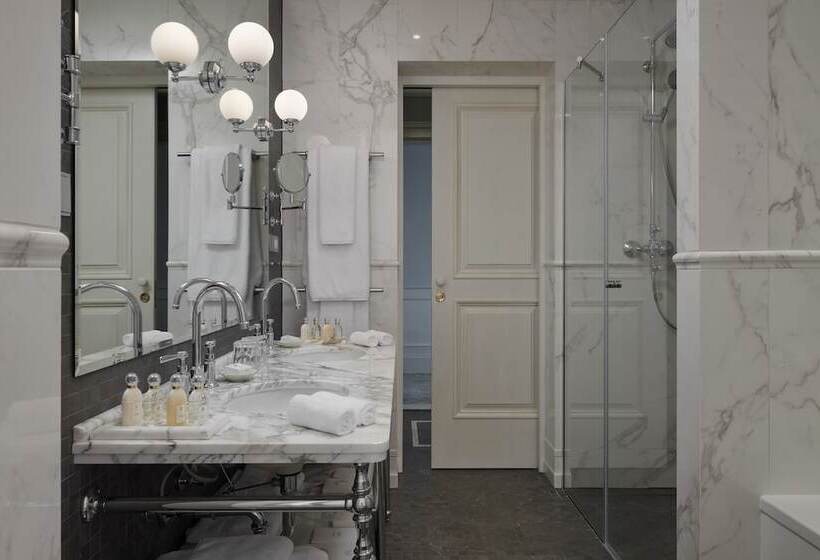 Deluxe Suite Sea View, Palace Elisabeth, Hvar Heritage Hotel   The Leading Hotels Of The World