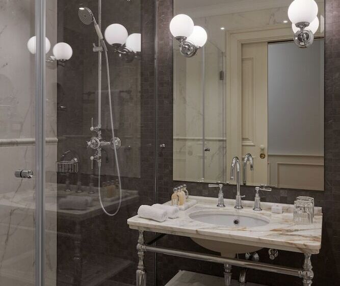 اتاق پرمیوم با چشم‌انداز دریا, Palace Elisabeth, Hvar Heritage Hotel   The Leading Hotels Of The World