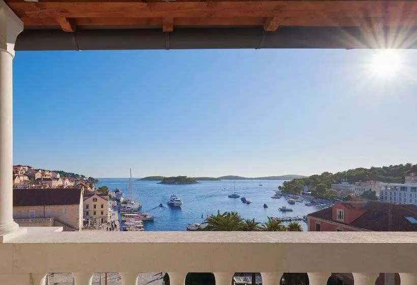 ペントハウスルーム, Palace Elisabeth, Hvar Heritage Hotel   The Leading Hotels Of The World