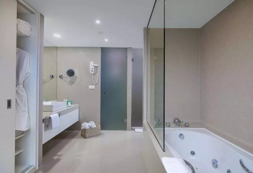 اتاق لوکس با چشم‌انداز دریا, Rixos Premium Dubrovnik