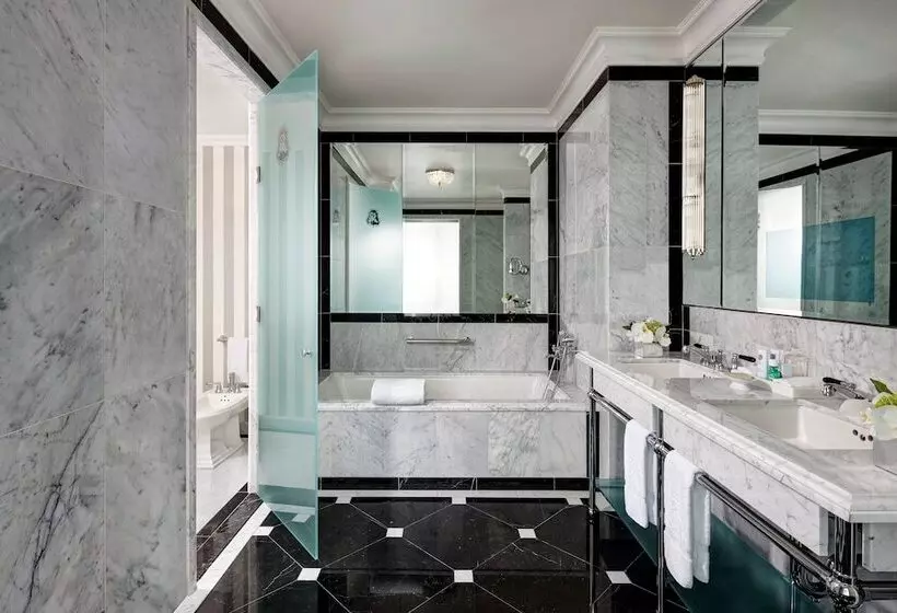 Deluxe-sviitti, The St. Regis New York