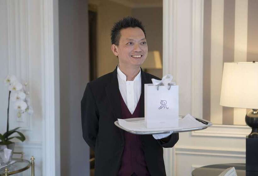 适合残疾人士使用的高档房间, The St. Regis New York