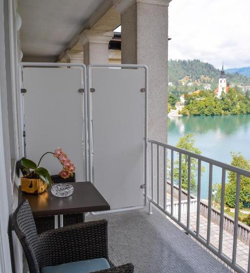 اتاق استاندارد با چشم‌انداز دریاچه, Vila Bled