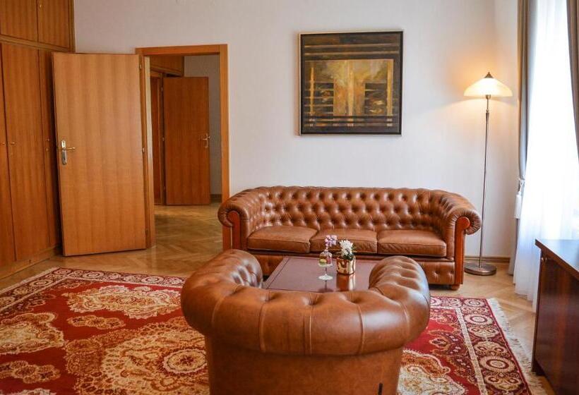 سوییت, Vila Bled