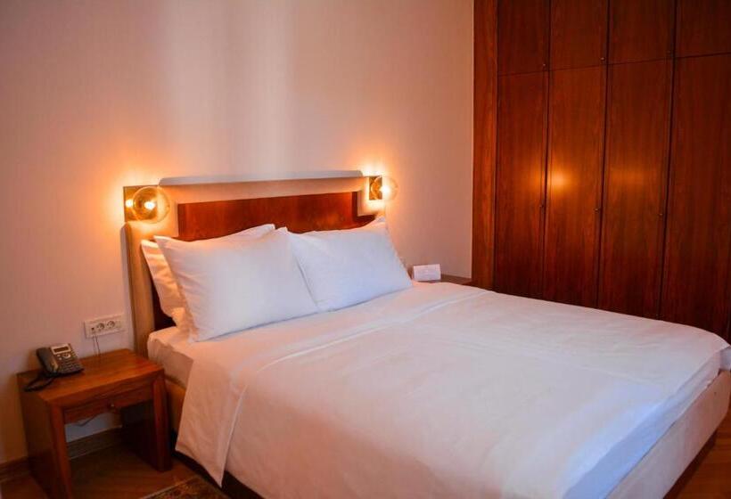 Suite with lake view, Vila Bled