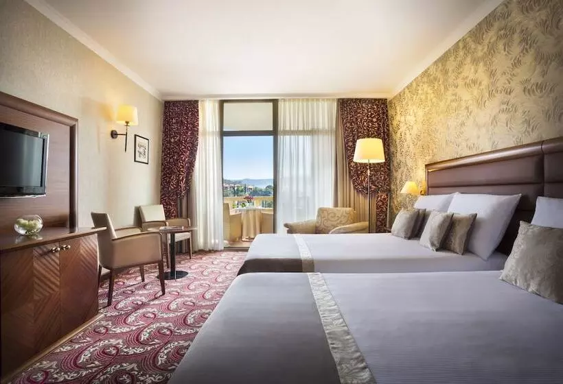 اتاق استاندارد با چشم‌انداز پارک, Remisens Hotel Metropol