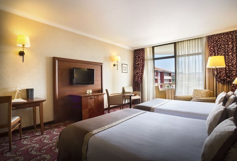 اتاق استاندارد با چشم‌انداز پارک, Remisens Hotel Metropol