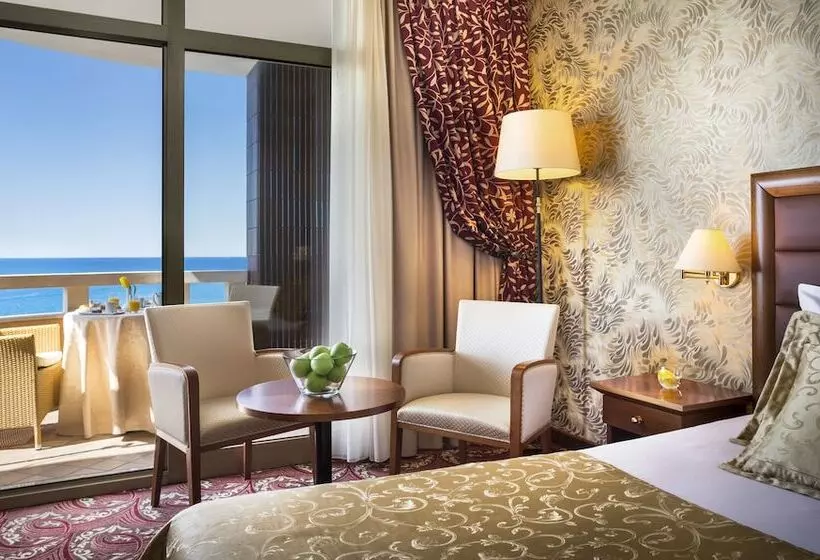 اتاق راحتی با چشم‌انداز دریا, Remisens Hotel Metropol