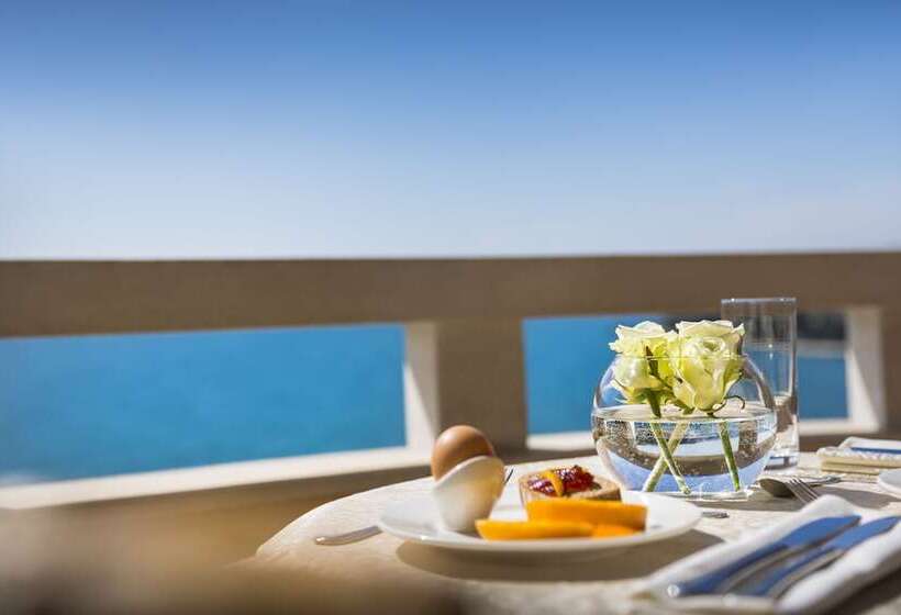 اتاق راحتی با چشم‌انداز دریا, Remisens Hotel Metropol