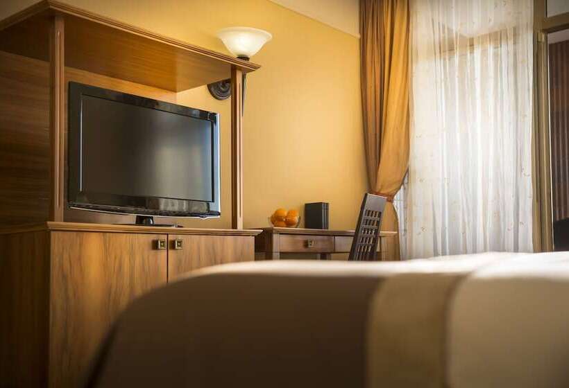 سوئیت اجرایی با چشمانداز دریا, Remisens Hotel Metropol