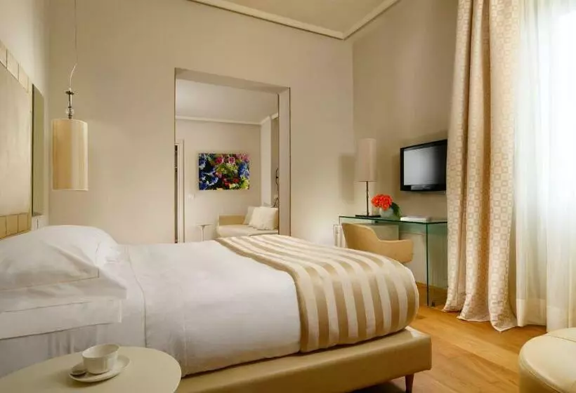 اتاق اجرایی سه نفره, Grand Hotel Minerva