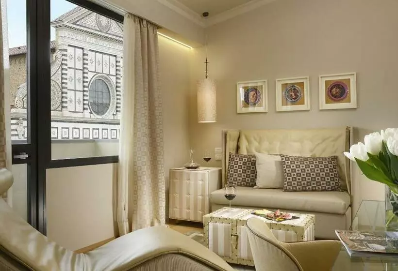 سوییت خانوادگی, Grand Hotel Minerva
