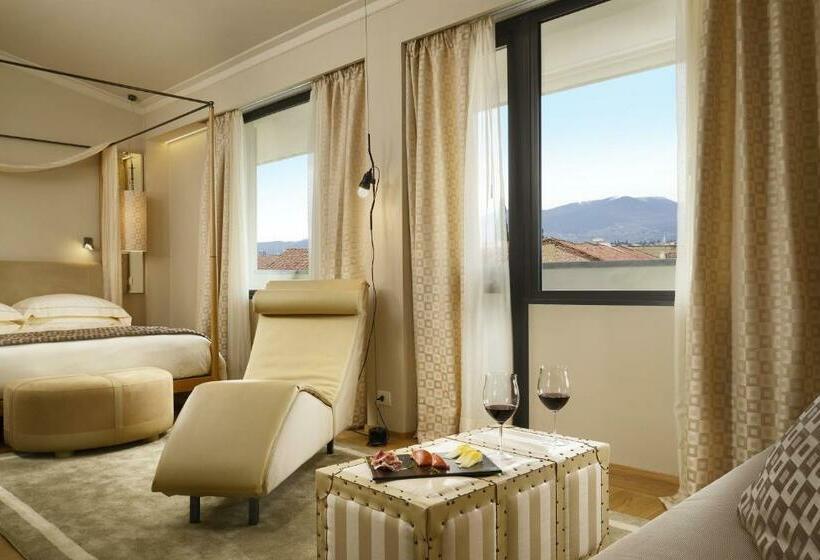 جناح, Grand Hotel Minerva