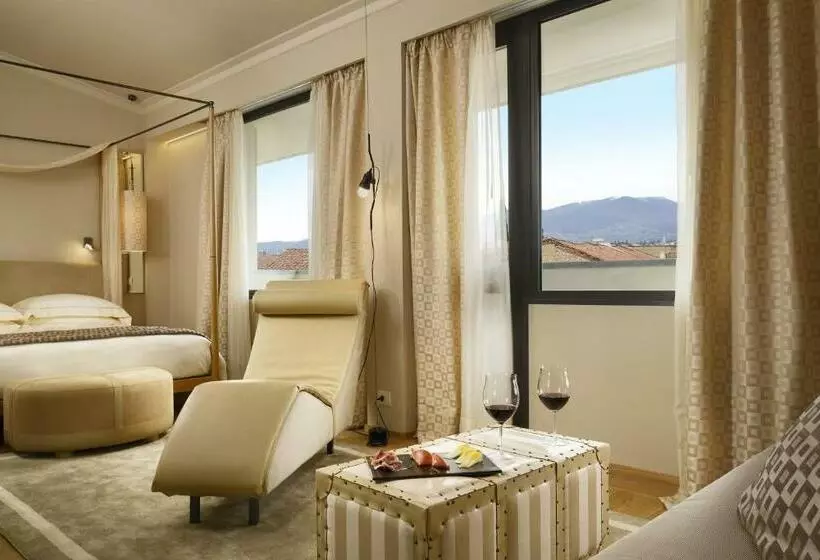 سوییت, Grand Hotel Minerva
