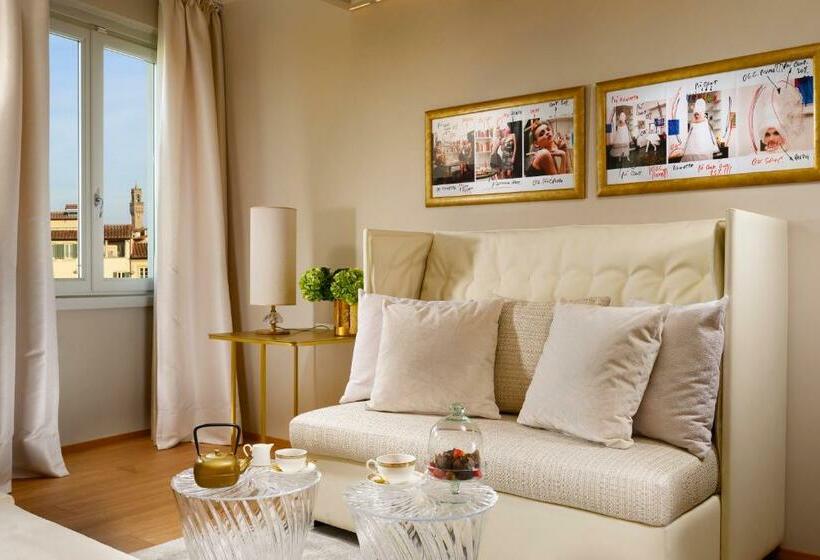 جناح جونيور ديلوكس, Grand Hotel Minerva