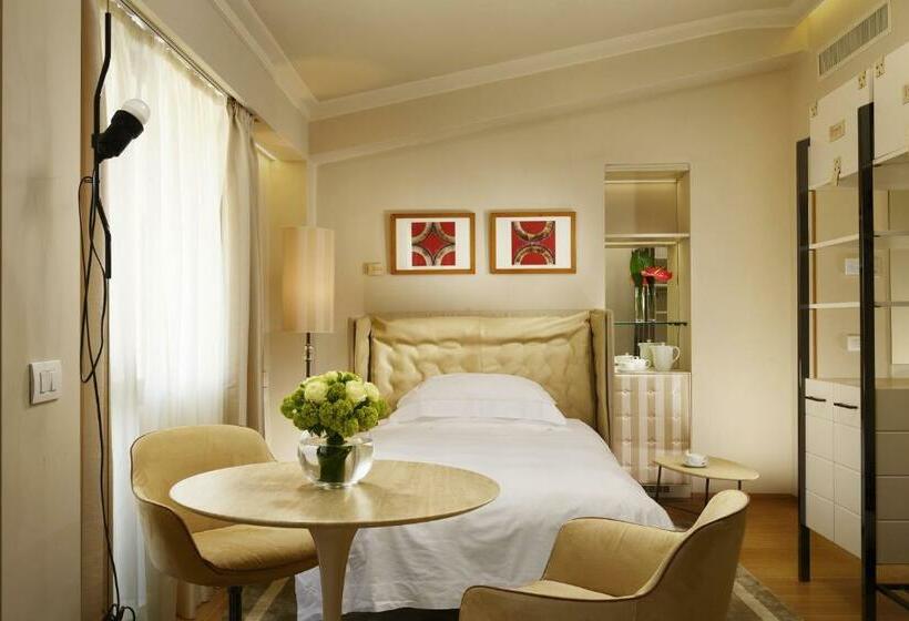 سوییت جونیور لوکس, Grand Hotel Minerva