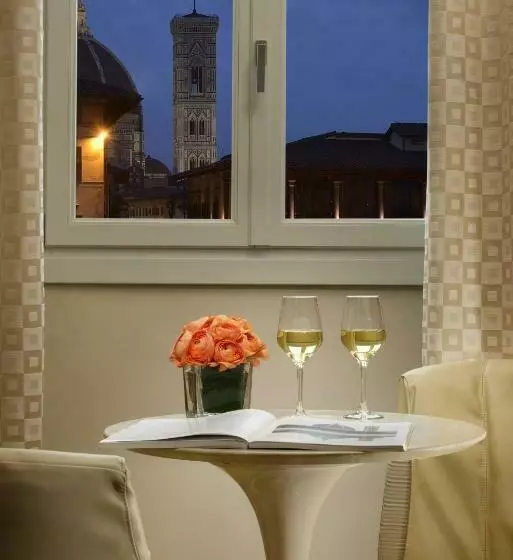 اتاق رمانتیک, Grand Hotel Minerva