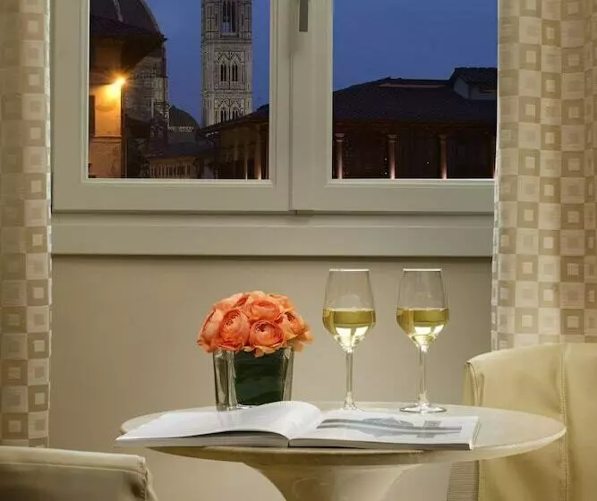 اتاق رمانتیک, Grand Hotel Minerva