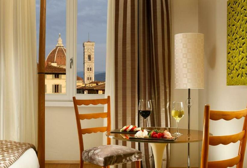 اتاق لوکس, Grand Hotel Minerva