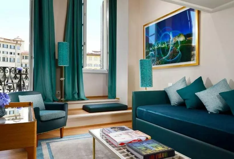 سوییت دوبلکس, Grand Hotel Minerva