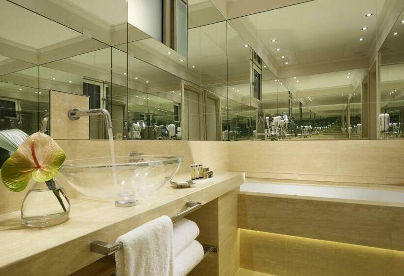 جناح دوبلكس, Grand Hotel Minerva