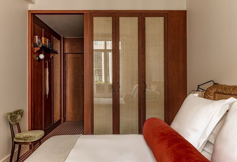 スーペリアールーム, Château Des Fleurs Hôtel & Spa Paris