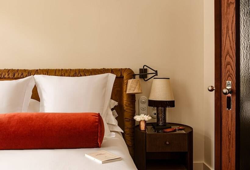 スタンダードルーム, Château Des Fleurs Hôtel & Spa Paris