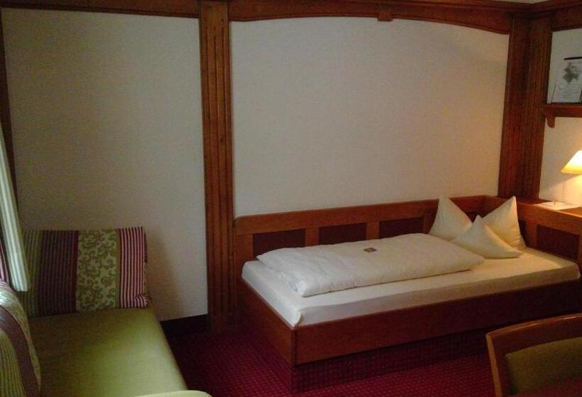 اتاق استاندارد یک نفره, Augsburger Hof