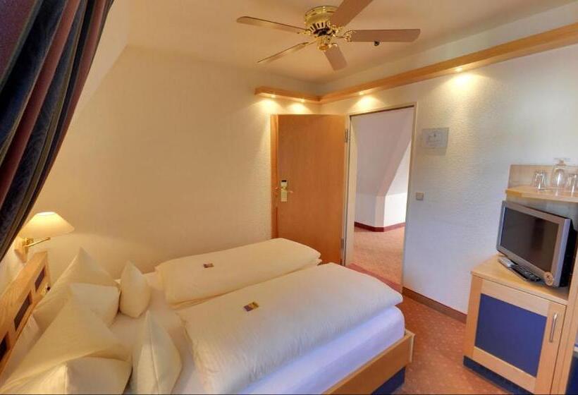 اتاق استاندارد, Augsburger Hof