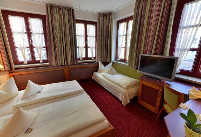 اتاق استاندارد چهار تخته, Augsburger Hof