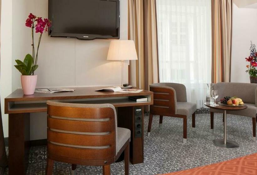 家庭间, Austria Trend Hotel Europa Wien