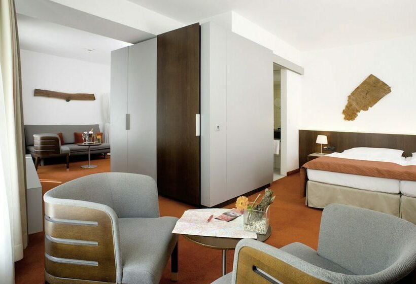 家庭间, Austria Trend Hotel Europa Wien