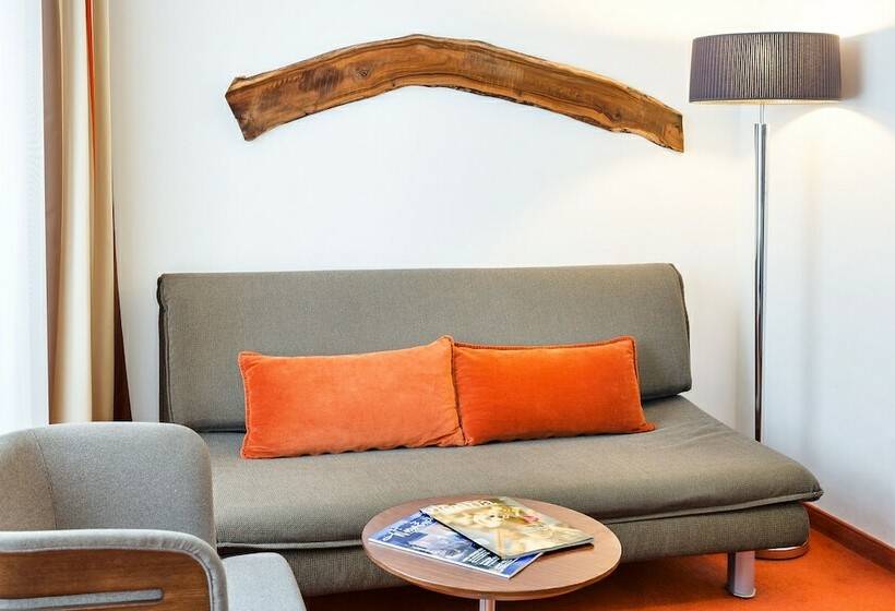 家庭间, Austria Trend Hotel Europa Wien