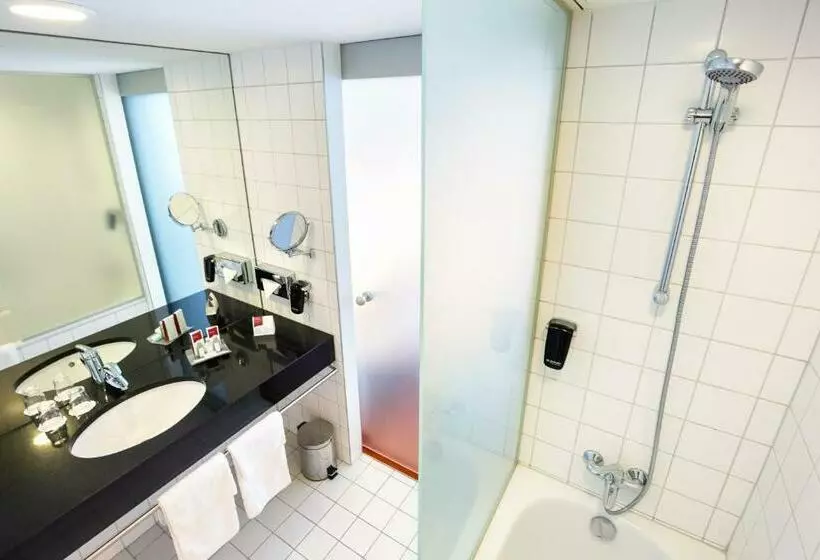 سوییت, Austria Trend Hotel Europa Wien