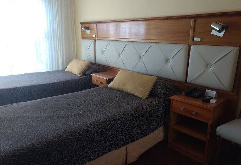 اتاق استاندارد سه نفره, Embajador