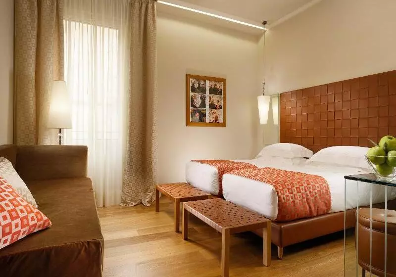 اتاق پریمیوم سه تخته, Grand Hotel Minerva