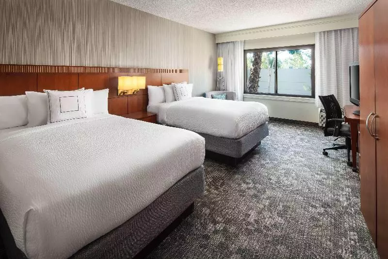 سوئیت جونیور با تراس, Grand Hotel Minerva