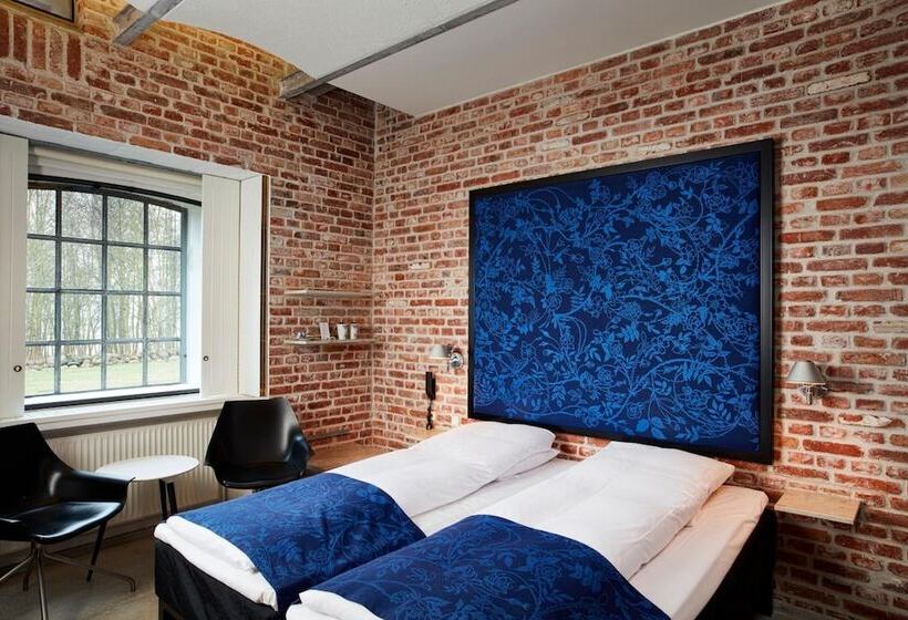 Номер Стандарт, Hindsgavl Slot