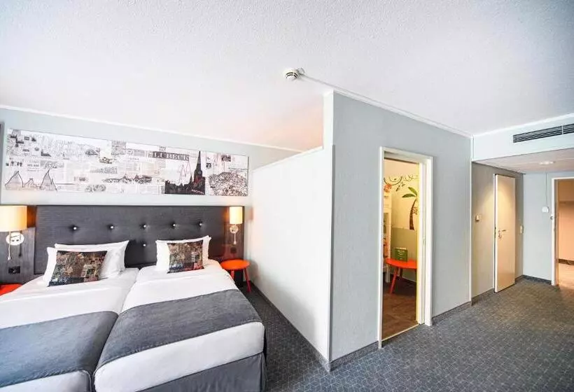 سوییت خانوادگی, Holiday Inn Lübeck, An Ihg