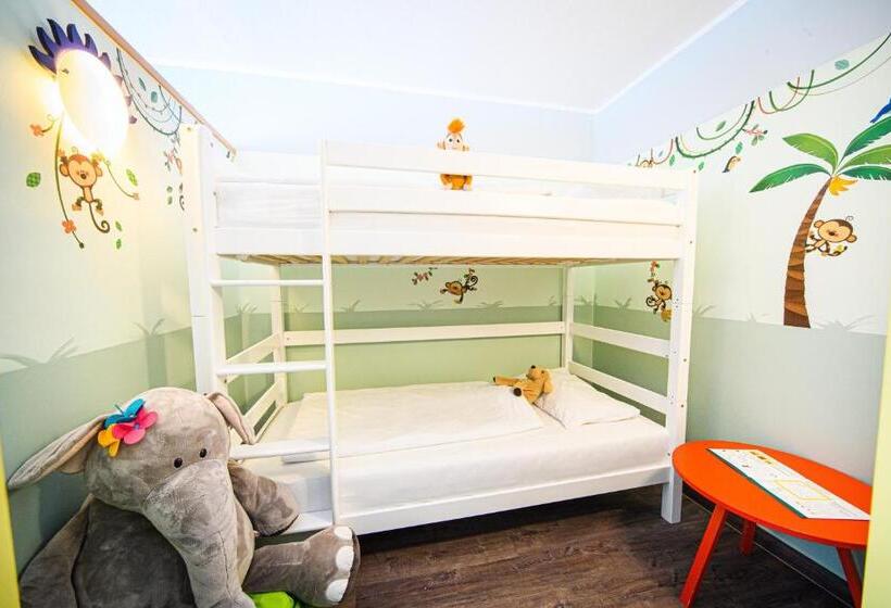 패밀리 스위트, Holiday Inn Lübeck, An Ihg