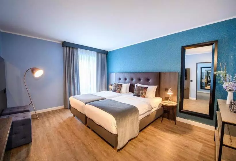 سوییت اجرایی, Holiday Inn Lübeck, An Ihg