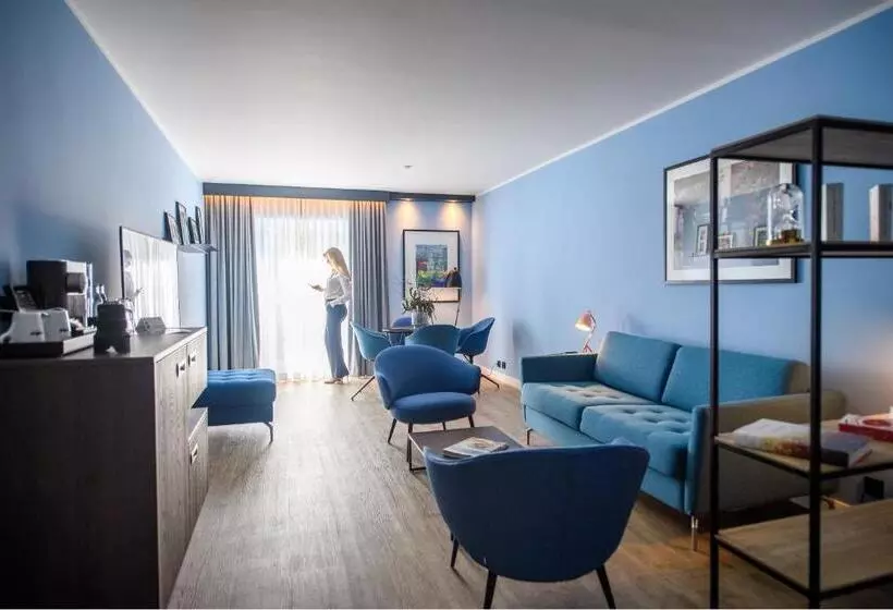 سوییت اجرایی, Holiday Inn Lübeck, An Ihg
