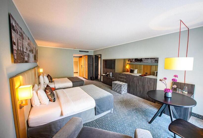 수피리어 룸, Holiday Inn Lübeck, An Ihg