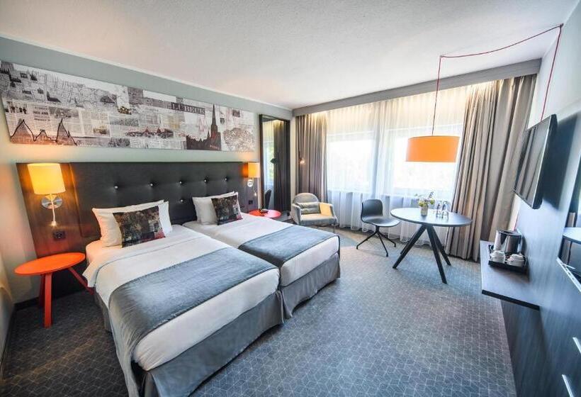 חדר סטנדרט, Holiday Inn Lübeck, An Ihg
