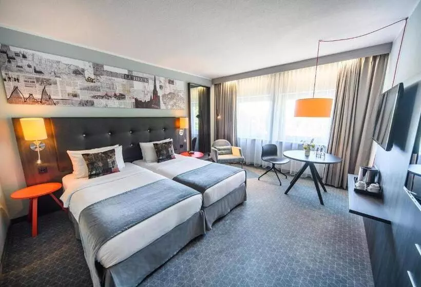 اتاق استاندارد, Holiday Inn Lübeck, An Ihg