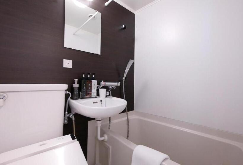 اتاق استاندارد یک نفره, Kyoto Tower