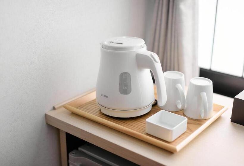 اتاق لوکس خانوادگی, Kyoto Tower